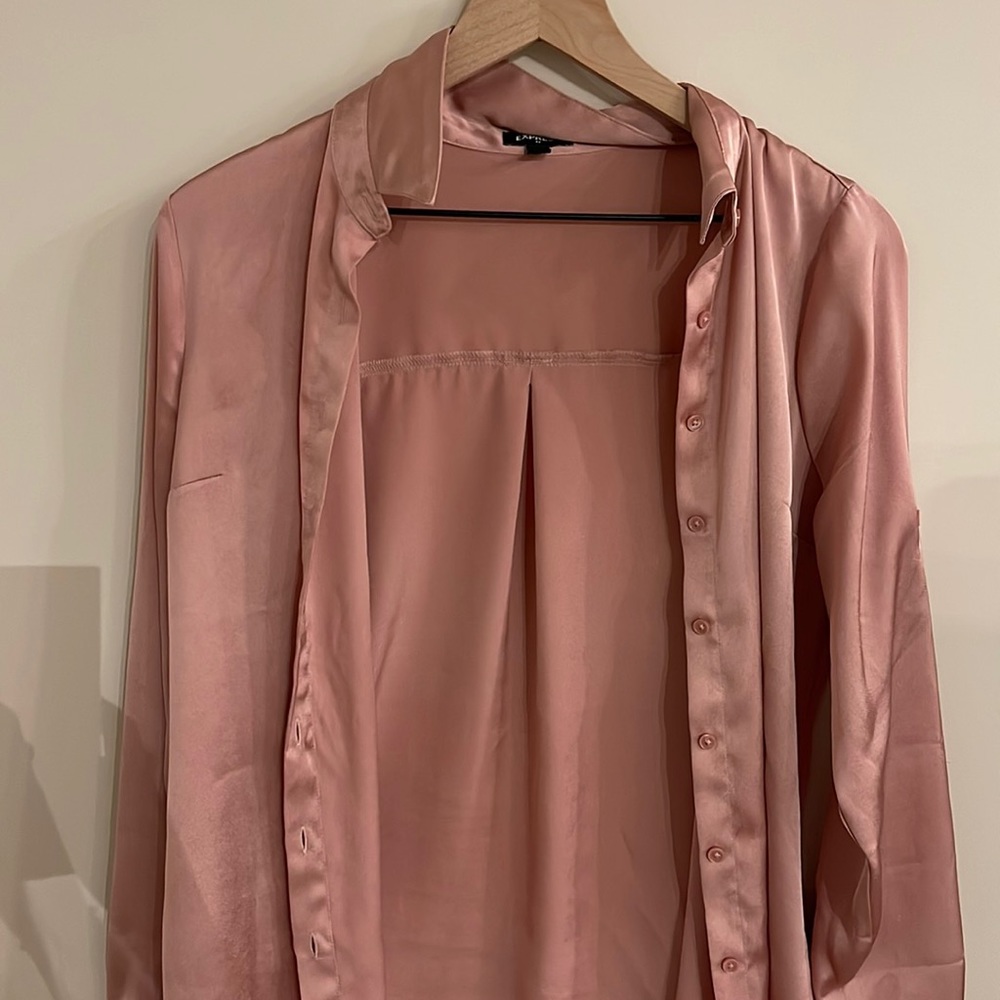 Satin express dress shirt